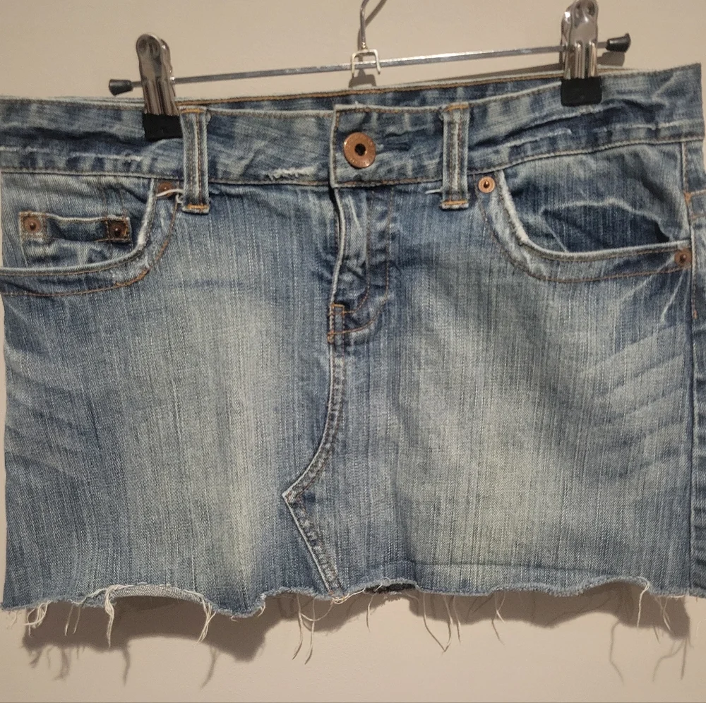 American Eagle Classic denim/jean Skirt, size 6 - Picture 1 of 6